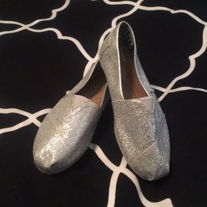 Silver Glitter TOMS classics!